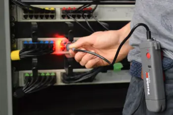 Pro-PatchLight Rouge - Injecteur de lumière + chargeur 220V