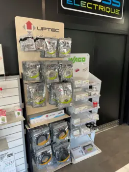Présentoir UPTEC équipé