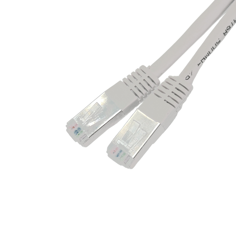 Cordon Cat 6a FTP Blanc – 0.50m