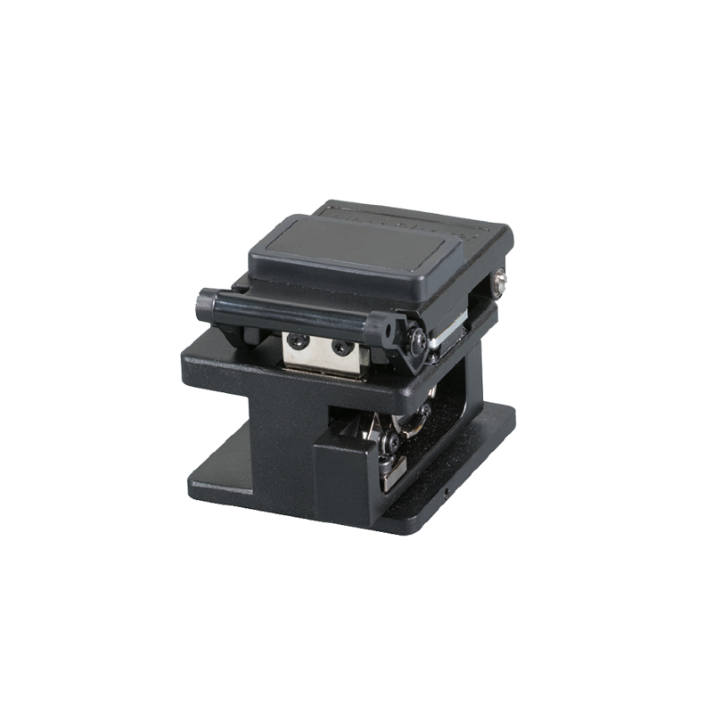 Cliveuse jusqu'à 32000 coupes par lame