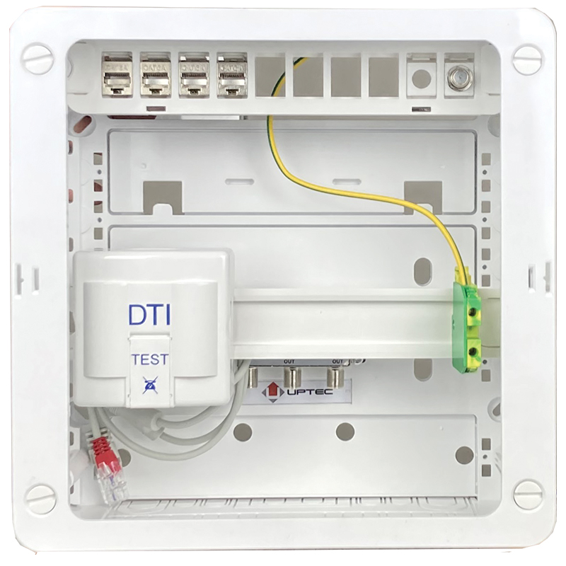 UPTEC - Coffret com Grade 3TV 250x250 4RJ45 DTI R3TV Cordon 0.4m- EOL