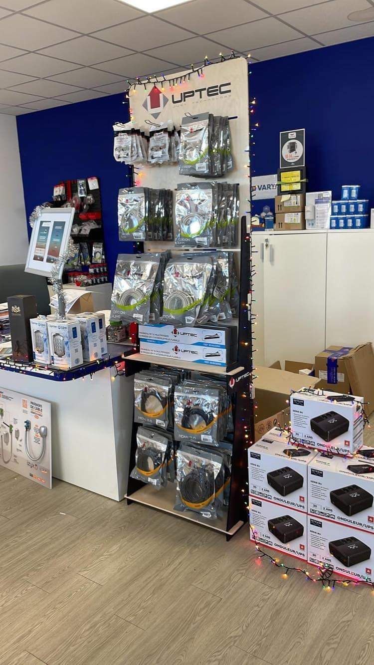 Présentoir UPTEC équipé